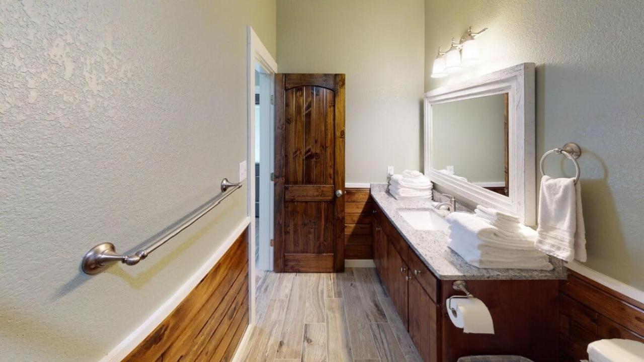 Heartstone Lodge Concan Luaran gambar
