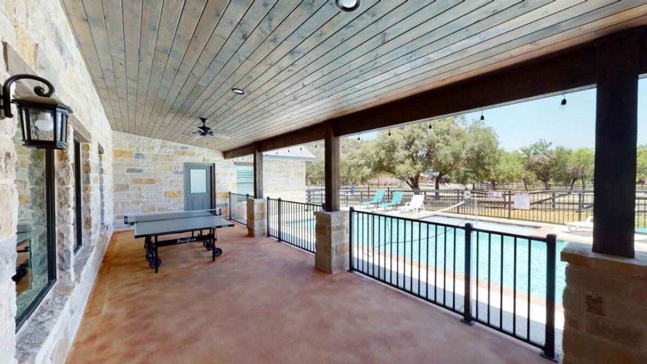 Heartstone Lodge Concan Luaran gambar